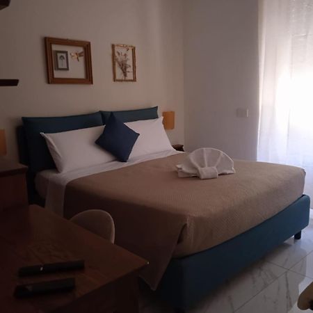 B&B Suite And Rooms San Giovanni Рим Екстер'єр фото