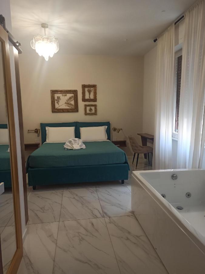 B&B Suite And Rooms San Giovanni Рим Екстер'єр фото