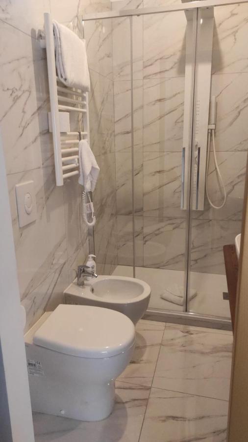 B&B Suite And Rooms San Giovanni Рим Екстер'єр фото